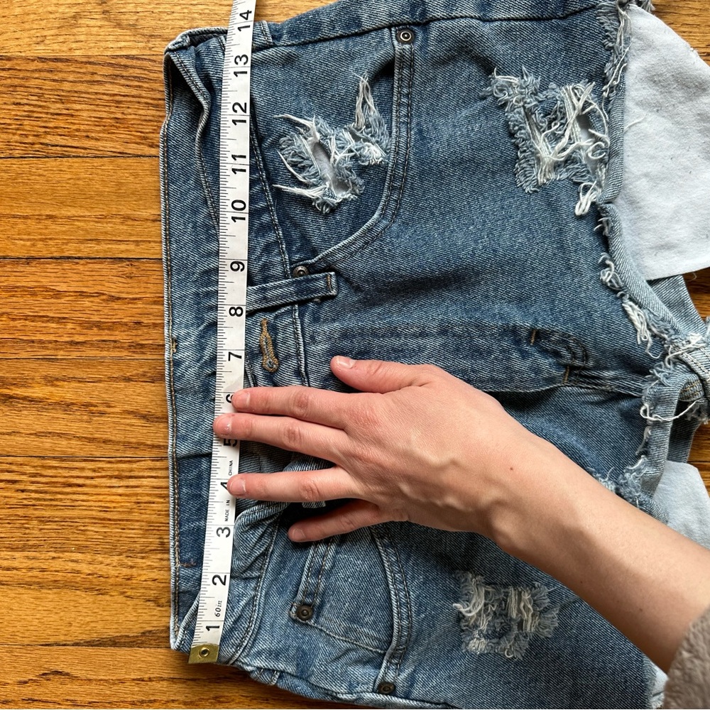 Distressed Wrangler Denim Women Shorts - Picture 5 of 5